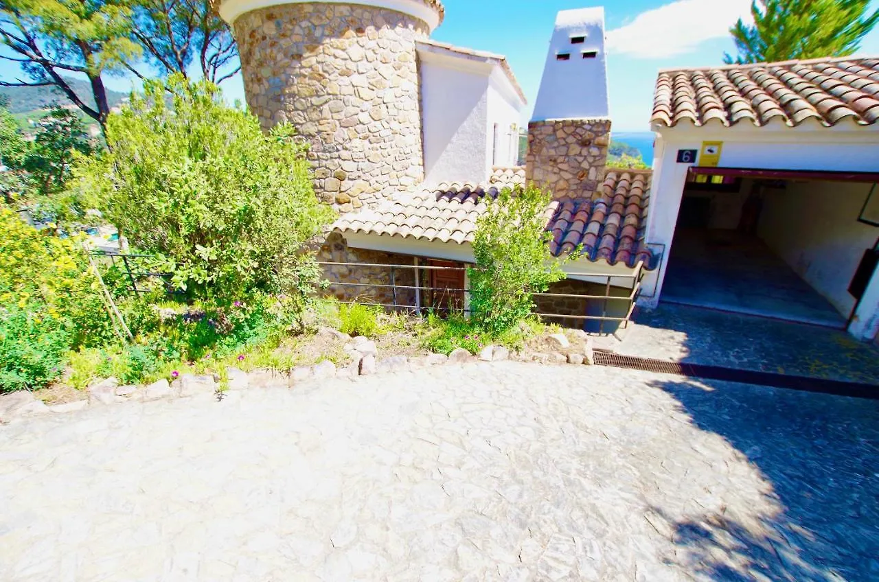 Holiday home V&V Lloret: Mediterranean Villa with Panoramic Sea Views Lloret de Mar