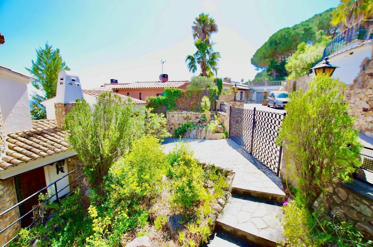 V&V Lloret: Mediterranean Villa with Panoramic Sea Views Lloret de Mar 0*,  Spain